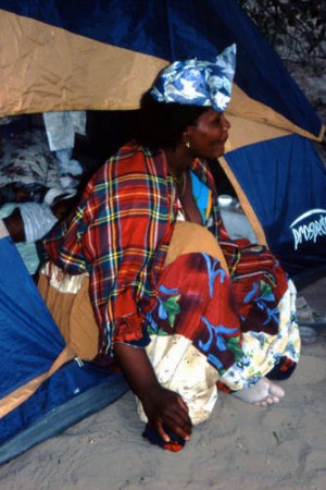 donna di etnia Herero presso Maun